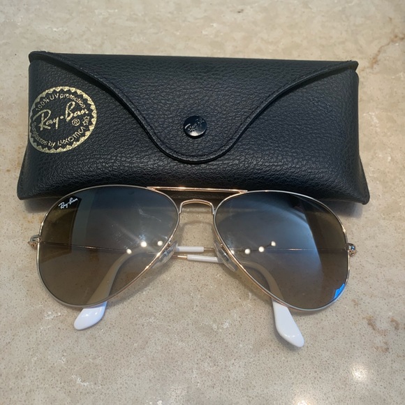 Authentic Ray Ban Gold Aviators - Picture 1 of 7